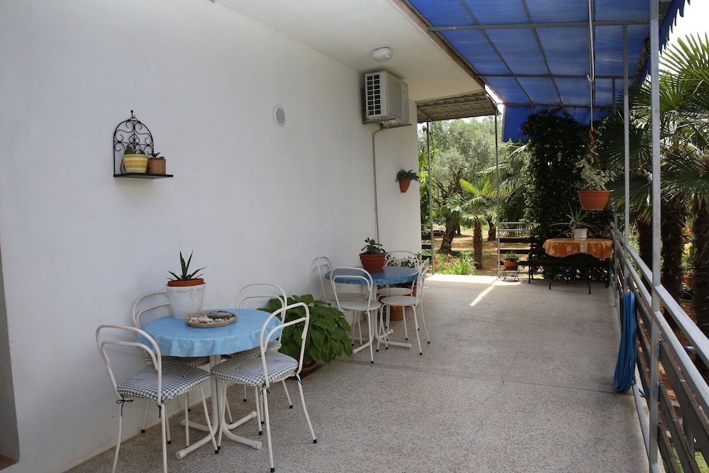 Photo 13