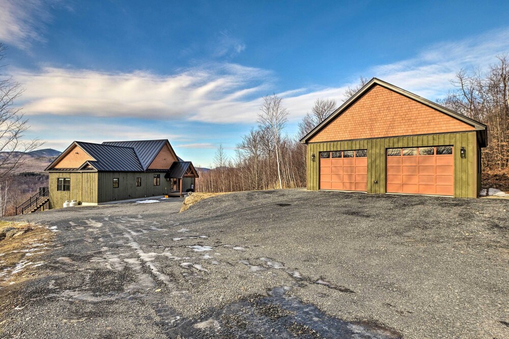 Secluded Kingfield Abode w/ Idyllic Mtn Views view 4