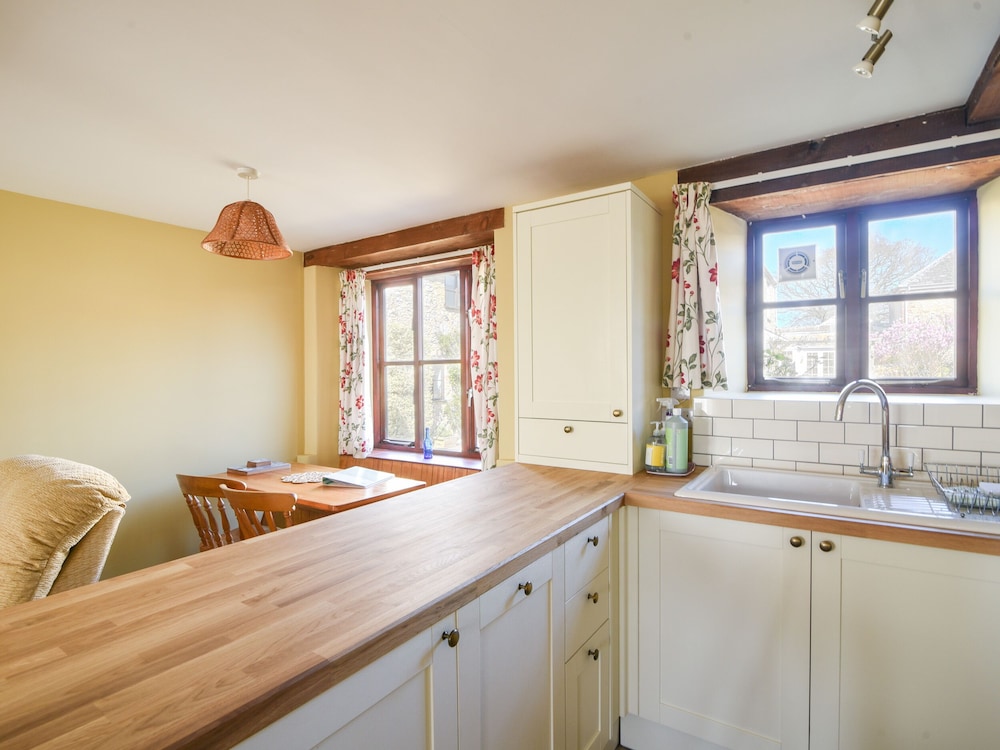 Honeysuckle Cottage