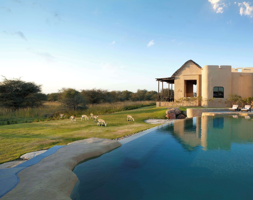 Anantara Al Sahel Villa Resort