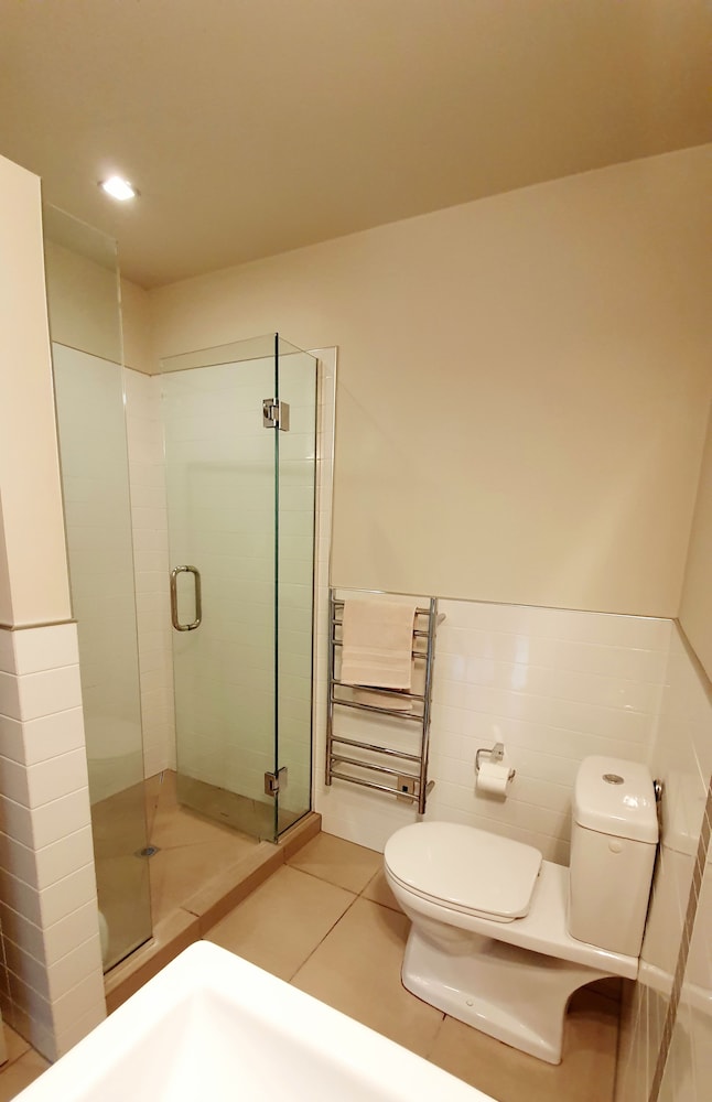 Private 2 Bedroom at the Mount main Beach