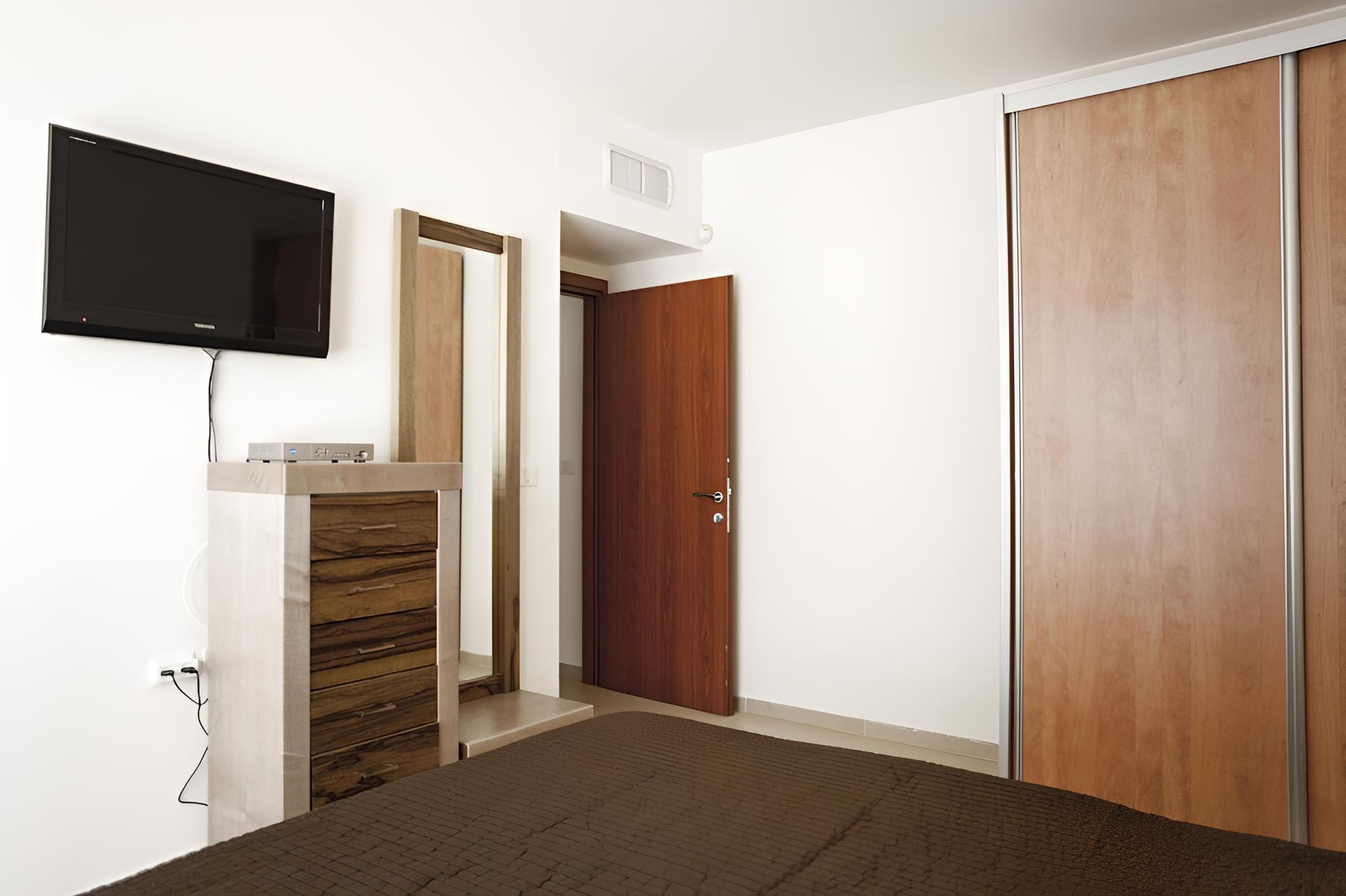 Sunshine Suites