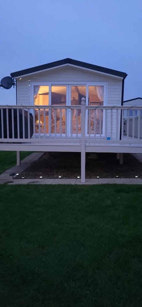 Cayton Bay Kestrel40