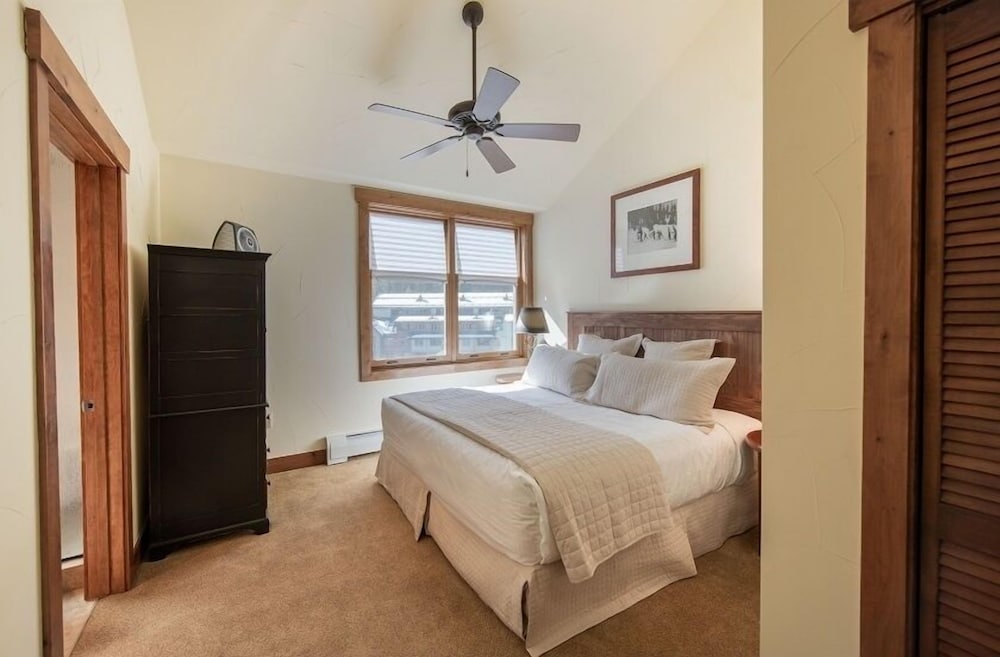 Premium Unit 2801 - Zephyr Mountain Lodge 3 Bedroom Condo