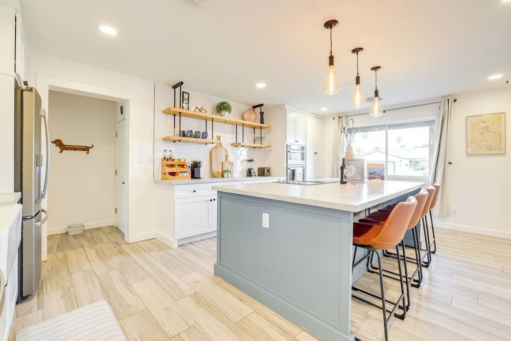4 Mi to Dtwn: Home w/ Fire Pit & Patio in Tempe