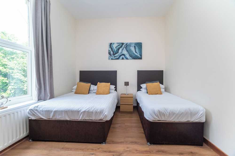 Cityscape Retreat in Newcastle