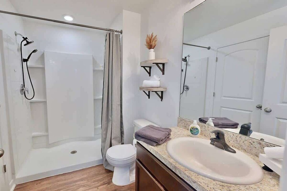 Brooksville Retreat! 3 Bed, 2 Bath!