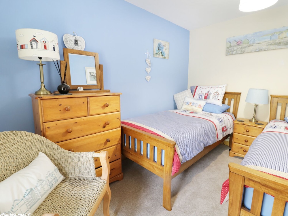 Caernarfon Vacations - 60 Hyfrydle Road - Property Image 4