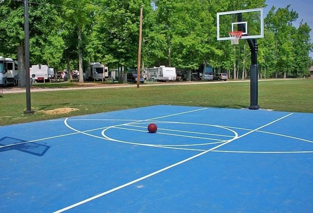 Chesapeake Bay RV Resort Thousand Trails - Campground