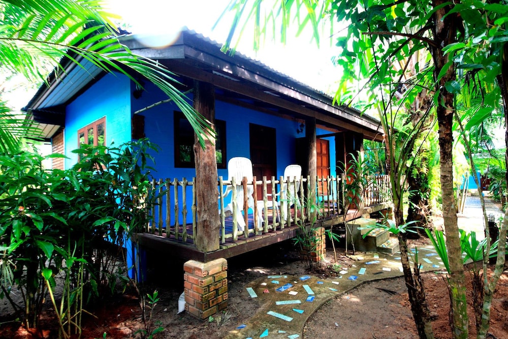 Baan Po Ngam Resort