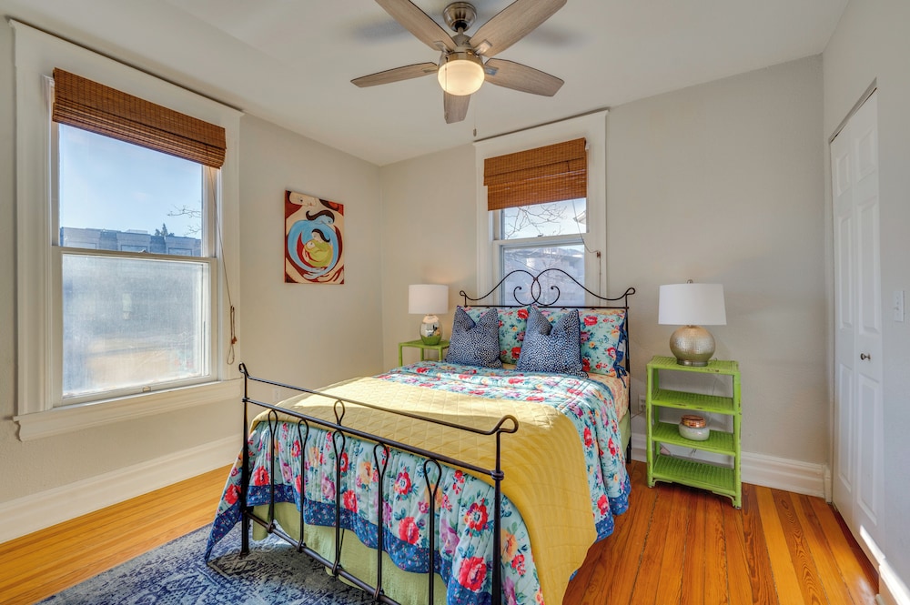 1 Mi to CU Boulder: Condo Near Pearl Street!