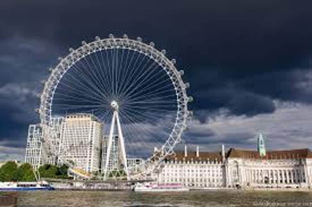 Central London Stay in Vauxhall With Balcony