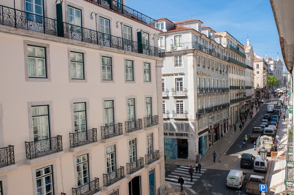 Chiado Apartments
