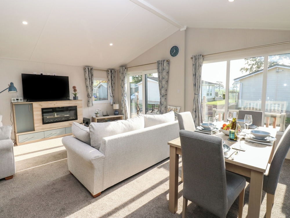 Brocklebank Lodge, 35