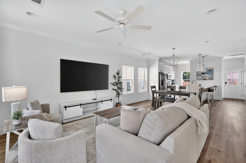Auburn Gameday Getaway 2 Bedroom Condo