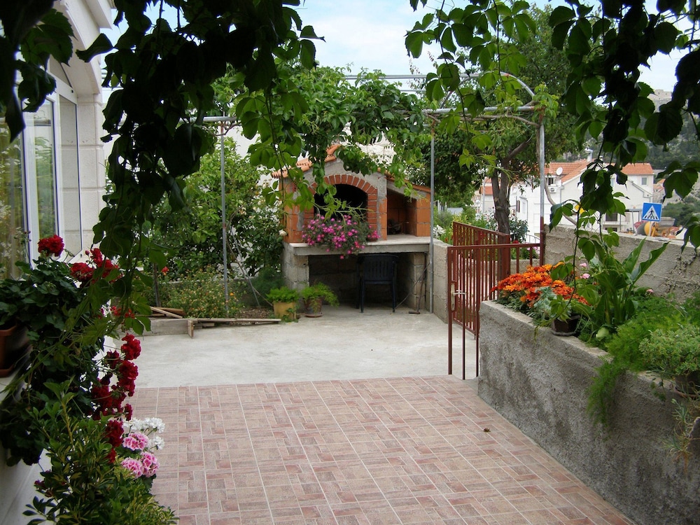 Marija - Free Parking - Zeleni view 4