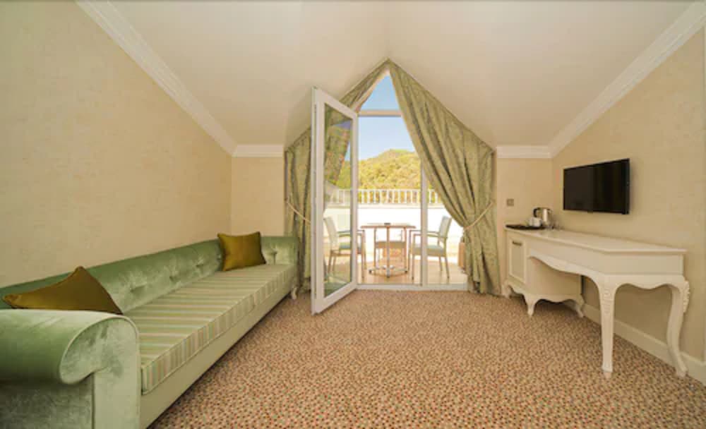 Grand Göcek Hotel - Image 20
