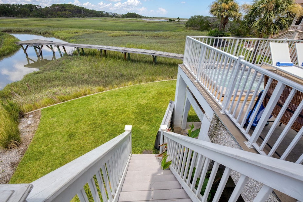 Beachwalk by Avantstay Hilton Head Oasis Steps From Singleton Beach