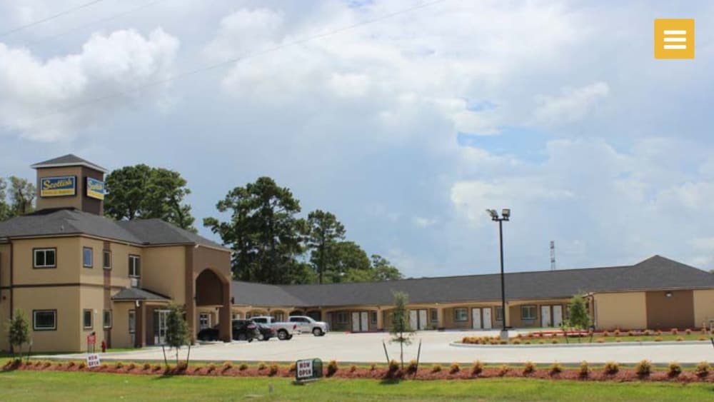 Scottish Inn & Suites view 3