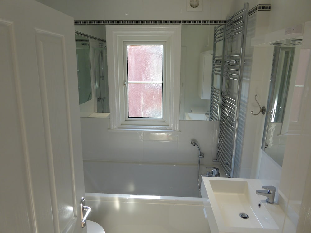 Sunninghill Apartment
