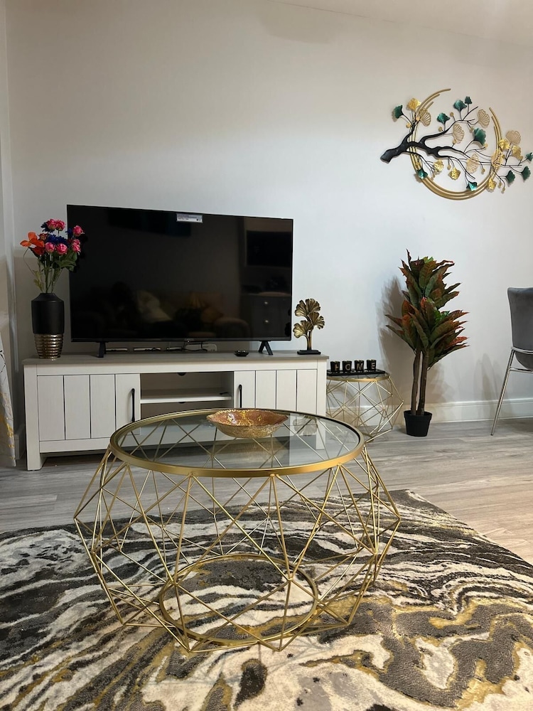 Stunning 1 Bedroom Apt With Balcony-leicester City view 5