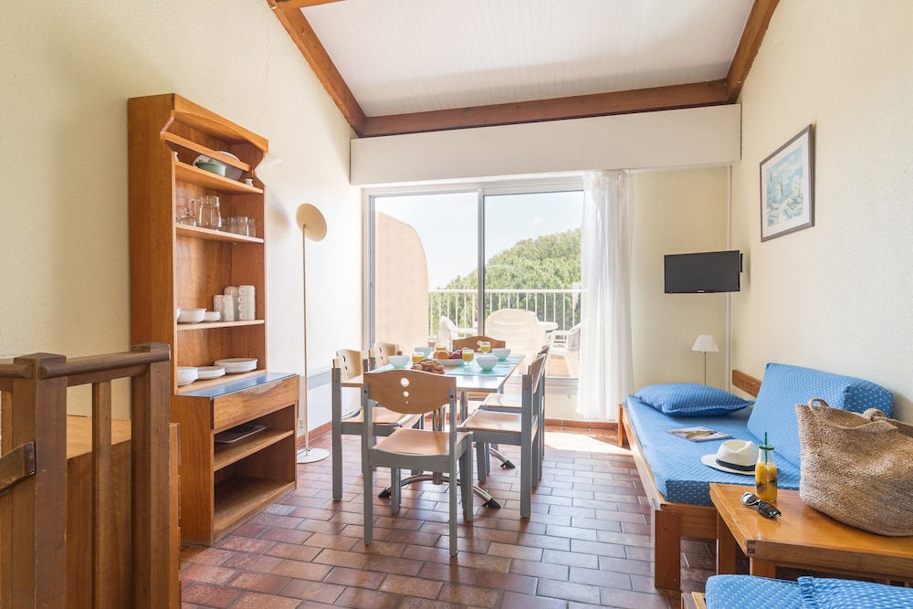 Hyeres Vacations - Residence Pierre  Vacances Hyeres Le Port - Property Image 12