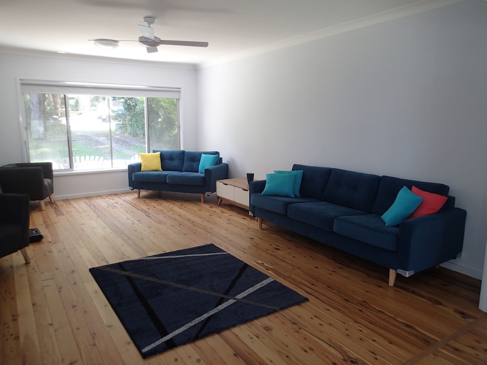 Dungowan Waterfront Apartments