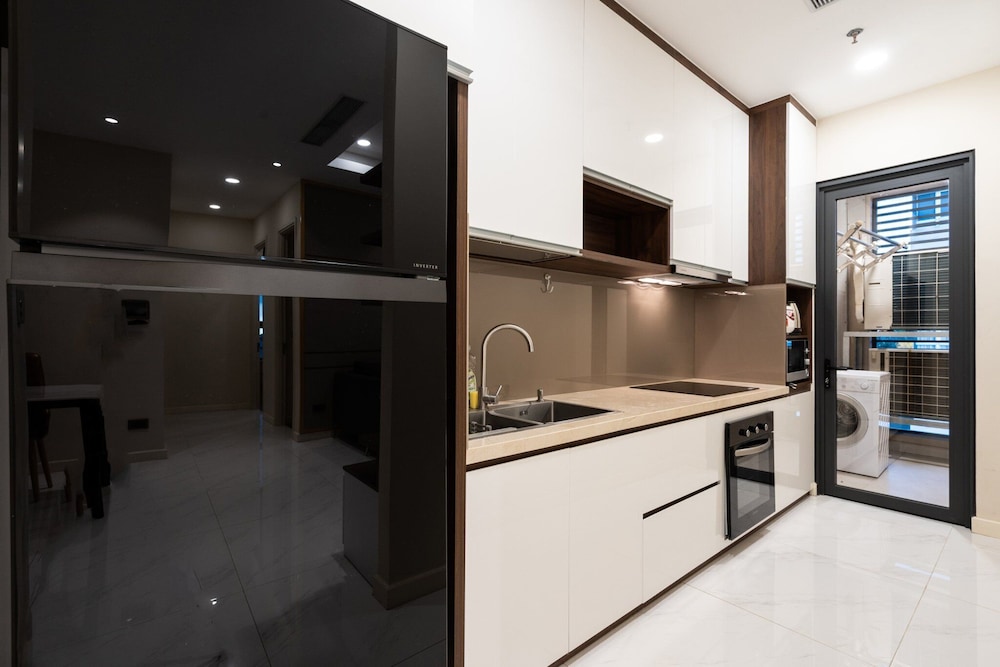 Hyatt-Vincom-JapTown D1