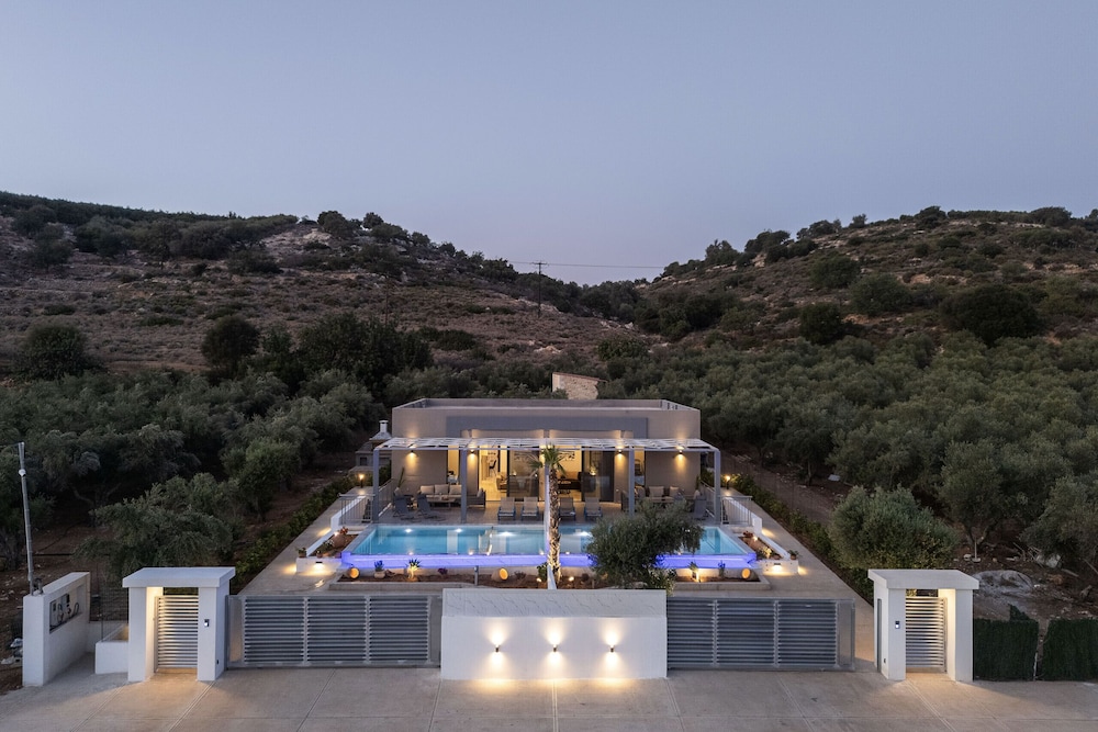 Villa Me and You - With 2 Private Pools