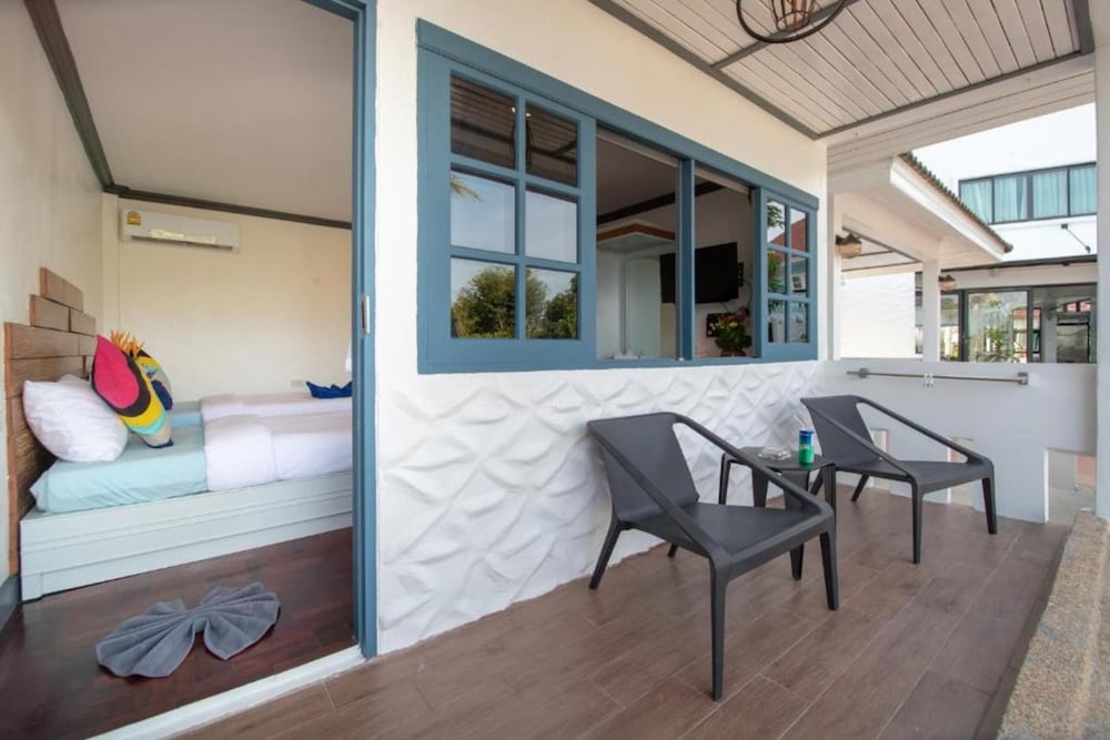 Photo 80