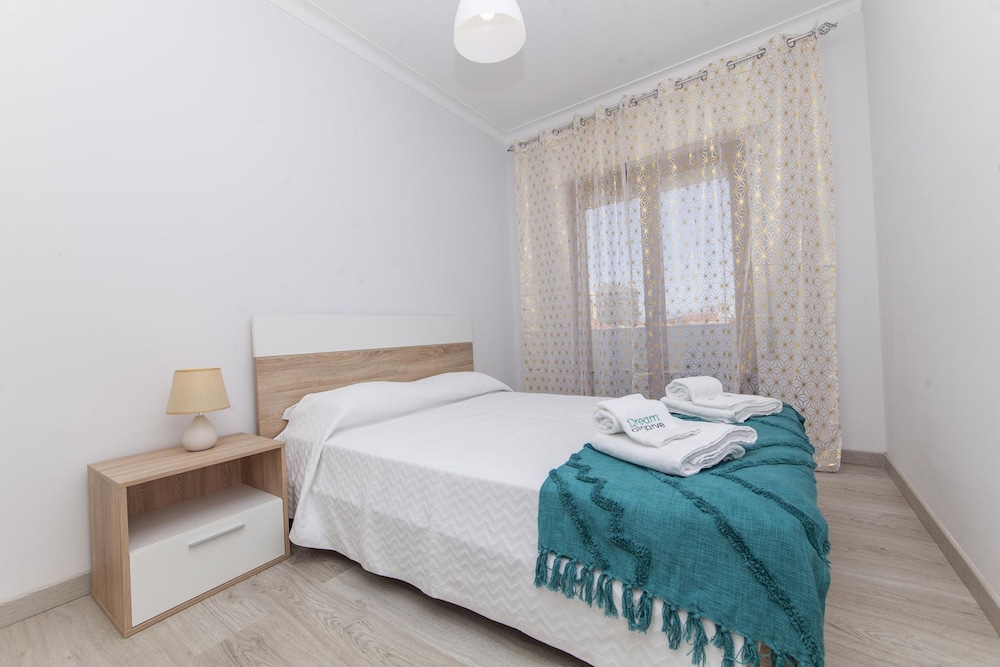 C09 - Portim o 3 Bed Holiday Apartment