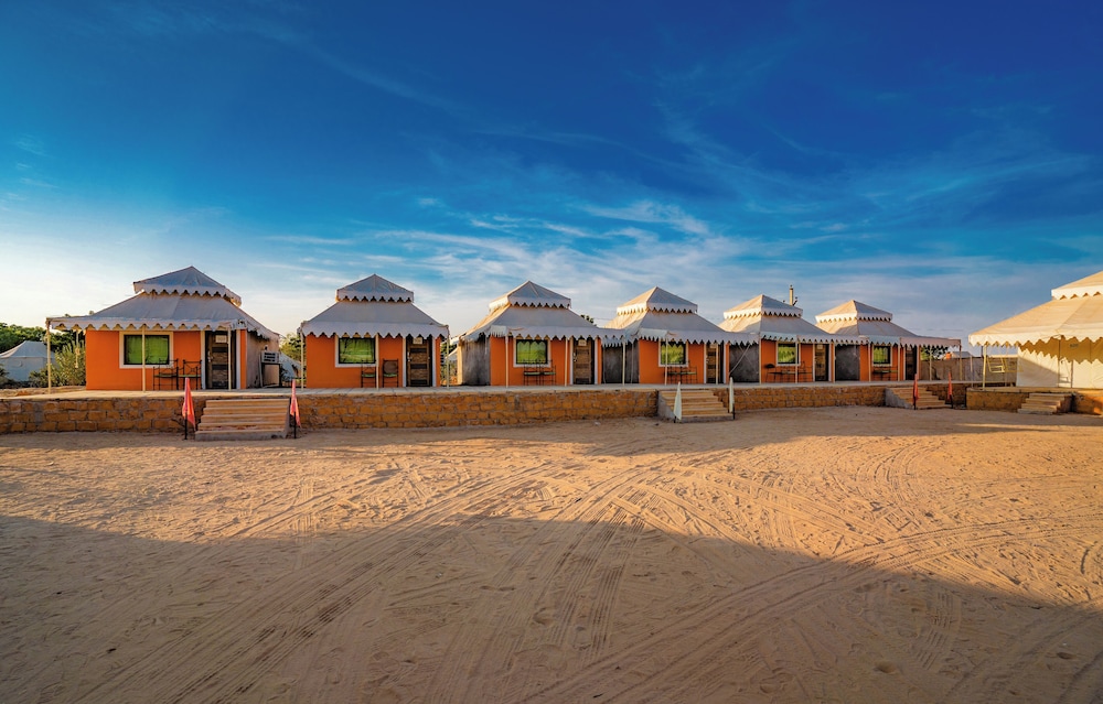K K Resorts & Camp