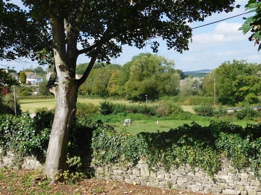 Follis Cottage view 5