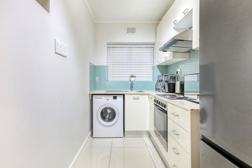 Charming 1-bed Sea Point Retreat Central