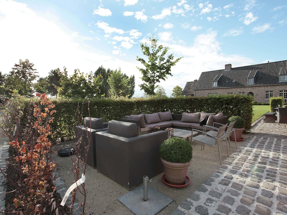 Holiday Home in West Flanders With Garden and Bubble Bath