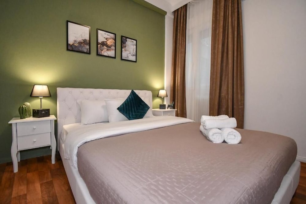 Porto Sea View Apartments - D. Gounari 5