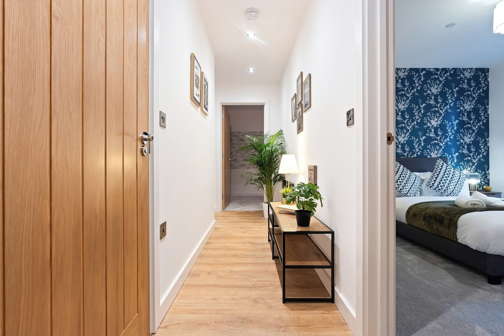 Camden Drive City Apartment