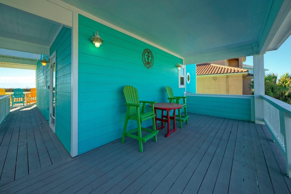 Coastal Soiree Ocean Views Game Room Steps From Port Aransas Beaches