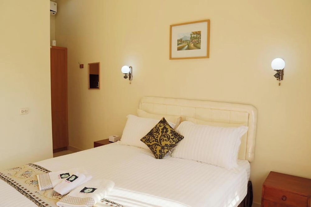 Whiterose Guesthouse