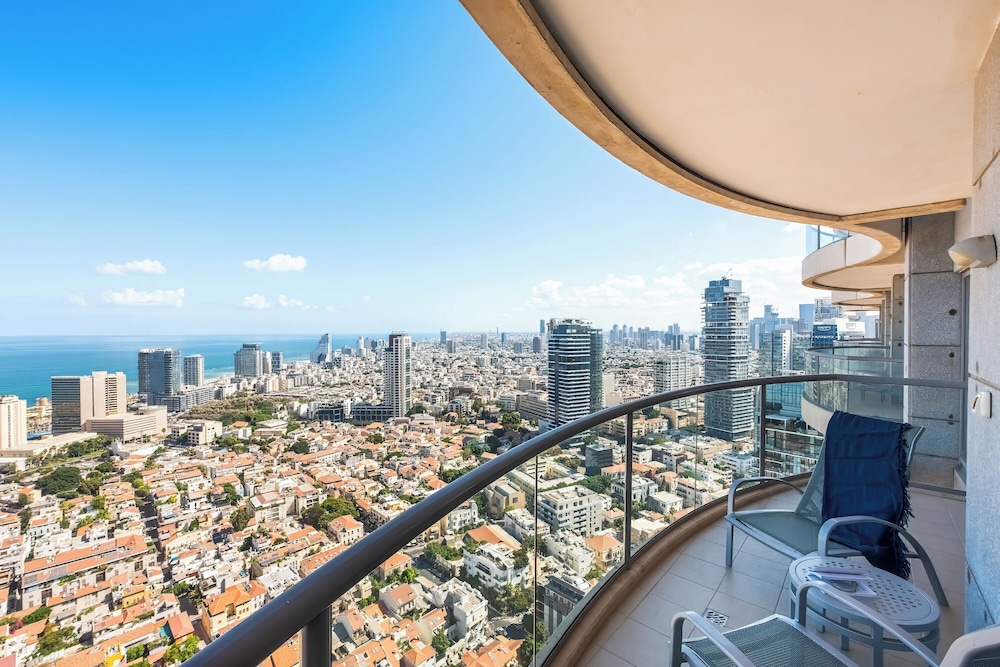 High-Rise Sea-View Stay by Sea N' Rent