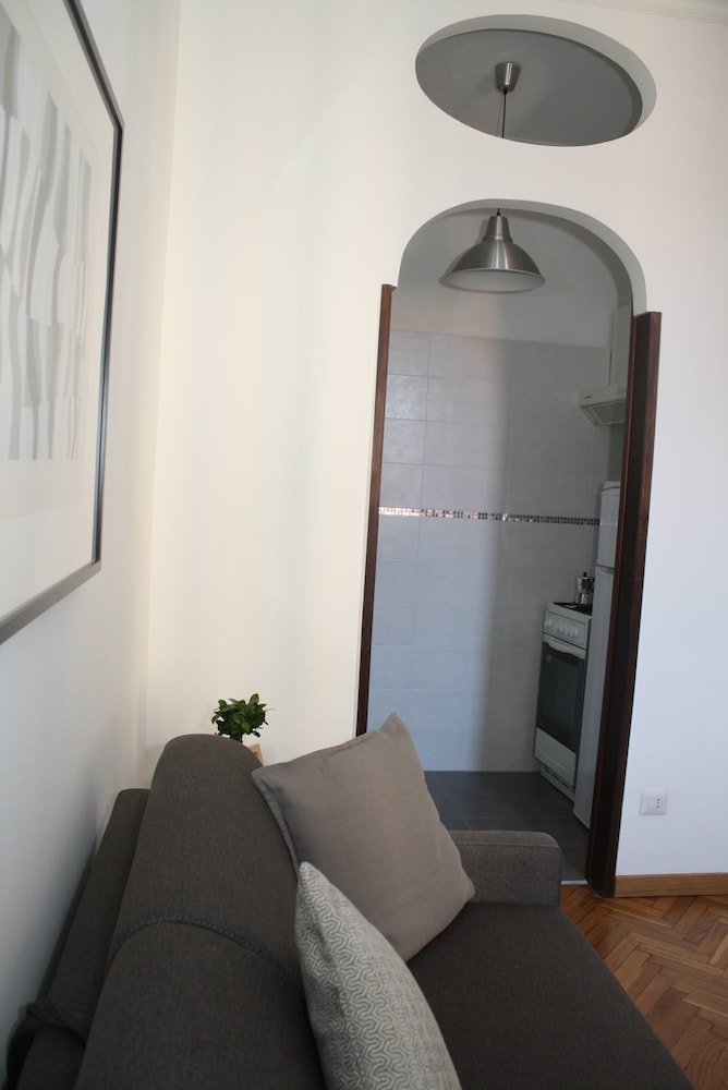 Home2Rome - Trastevere Reale