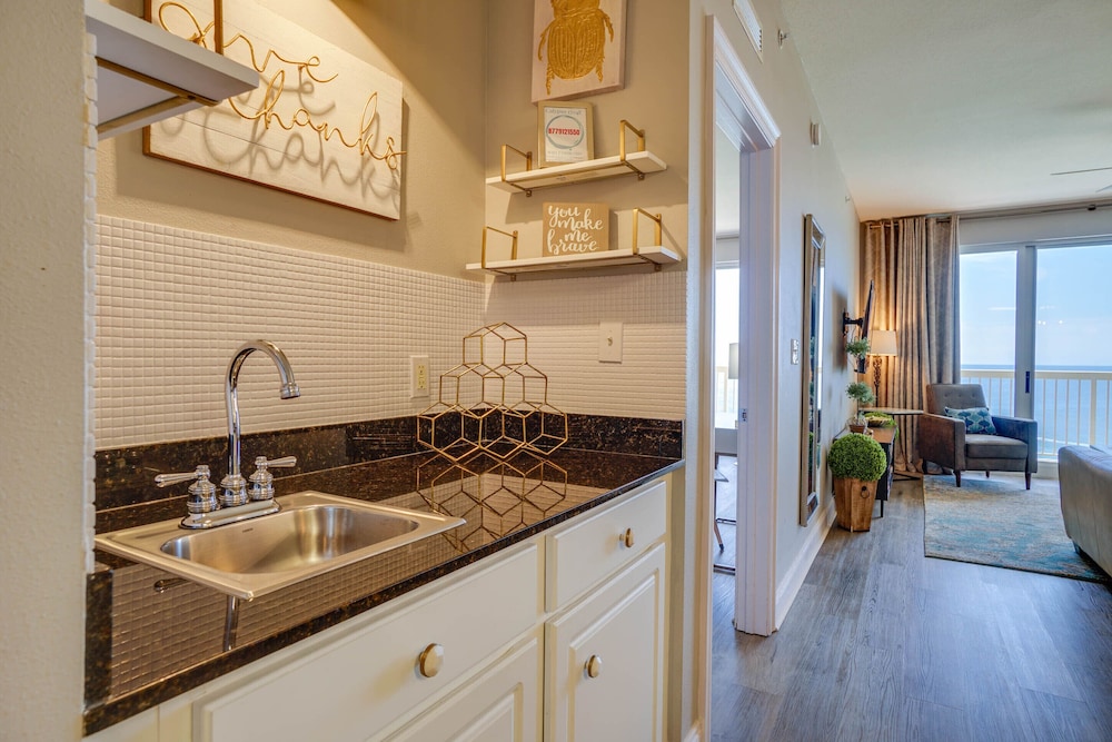 Calypso Beach Resort by Panhandle Getaways