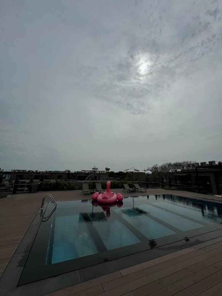 Diamond in The City, One-bedroom Apartment