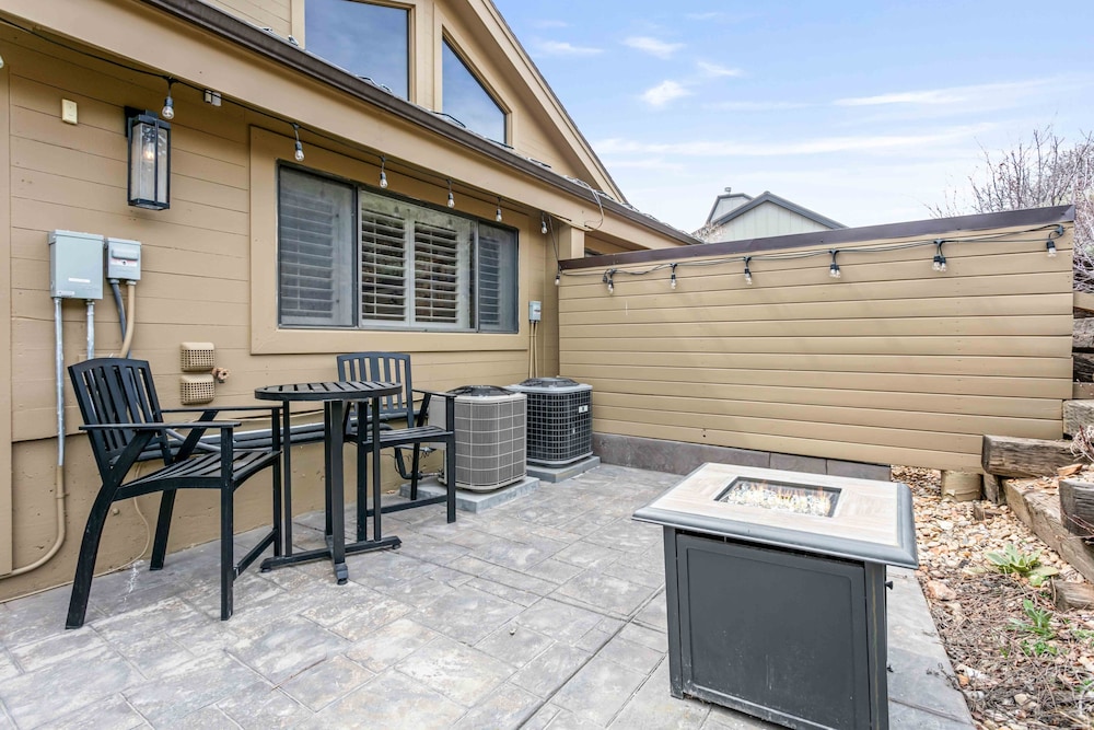 1733 - Daystar Three Bedroom with Spa 3 Condo