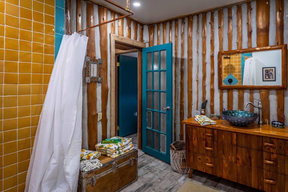 Nature Lovers Retreat log Home - L il Ranch