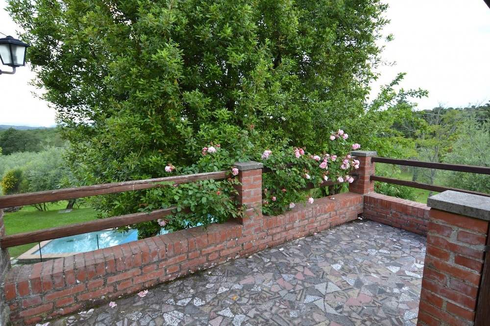 Villa Glicine view 3