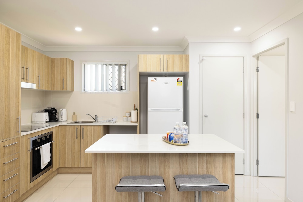 Smart Suites Self Check-in Apartments - 39 Freney