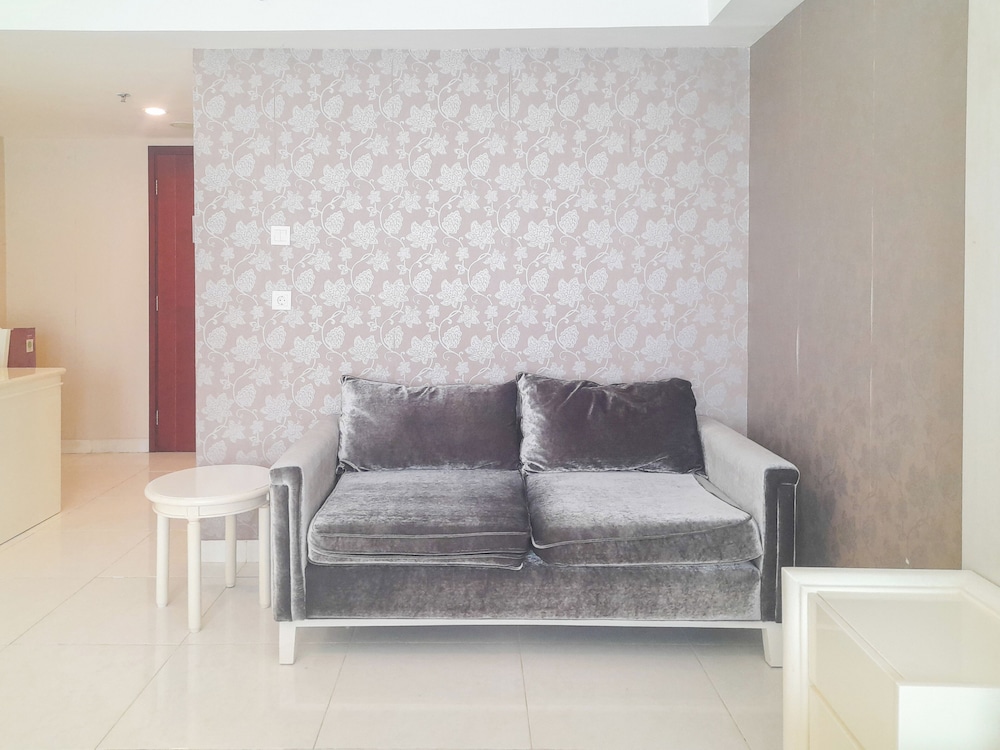 Modern Look And Homey Studio At Mataram City Apartment