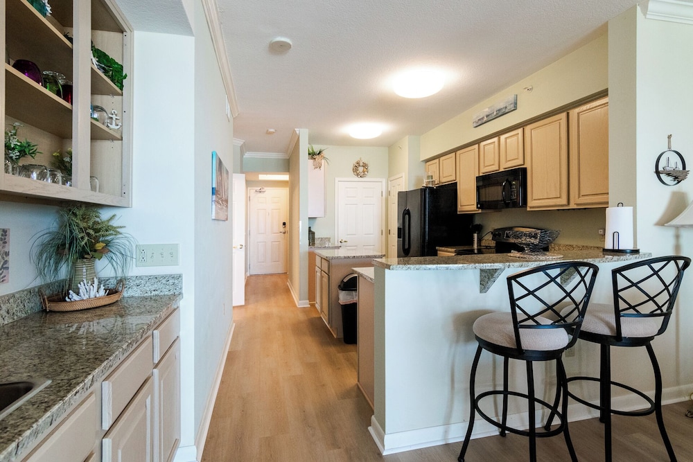 Beachview Condo in Legacy Tower 1 -502 - Fully Furnished 2 Bedroom 2 Bathroom