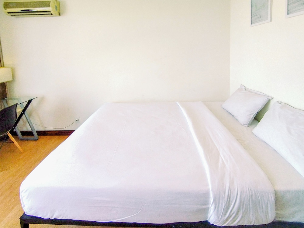 Homey Designed 2BR in City Center at Praxis Apartment